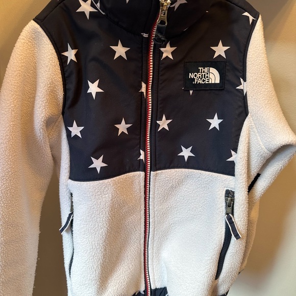 Girls North Face Denali Jacket with matching hat - Picture 5 of 11